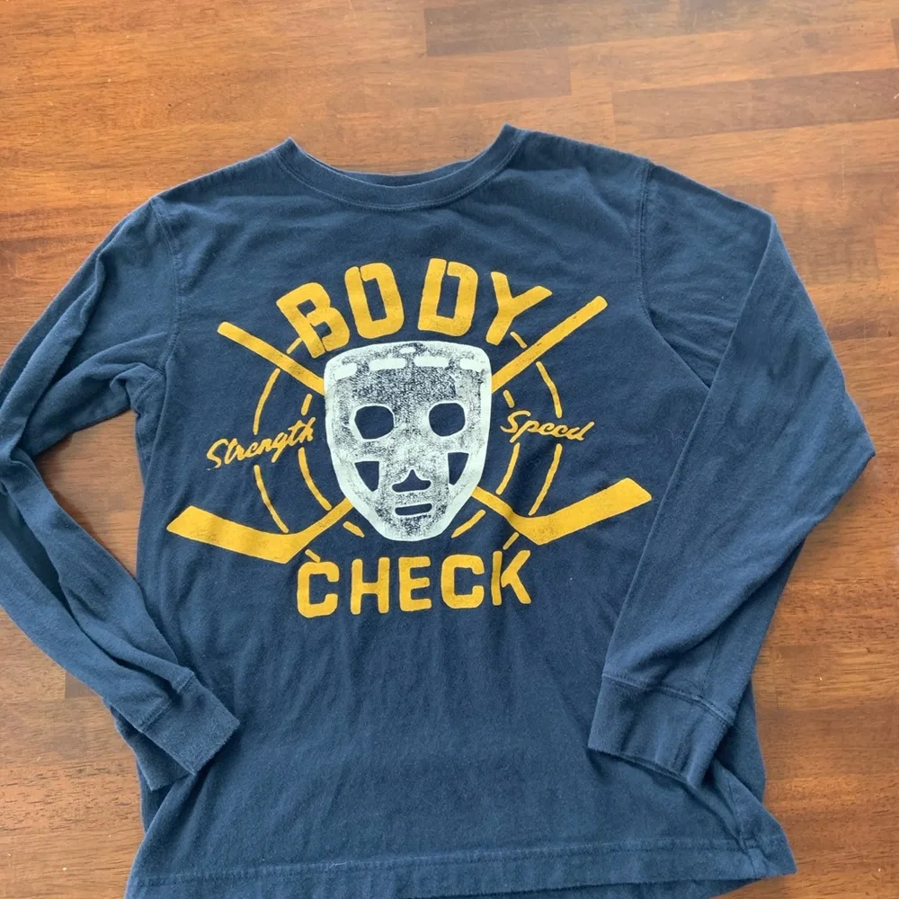 Lands End‎ hockey shirt
